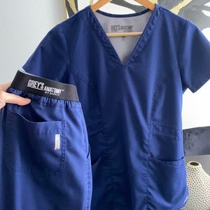 Grey’s anatomy blue scrubs